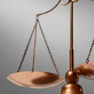 Justice scale representing third-party construction accident lawsuits